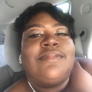 Meet your Posher, Tonya